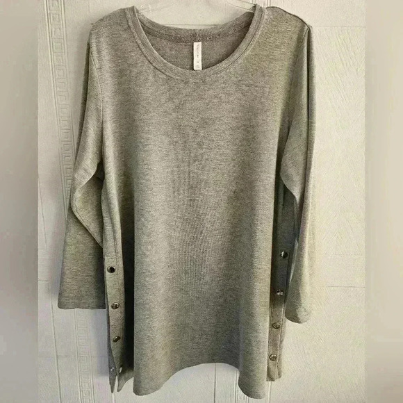 Ideology Gray Long Sleeve Round Neck Side Snap Long Tunic Plus 1X EUC - Picture 1 of 14